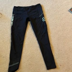 Virus compression leggings